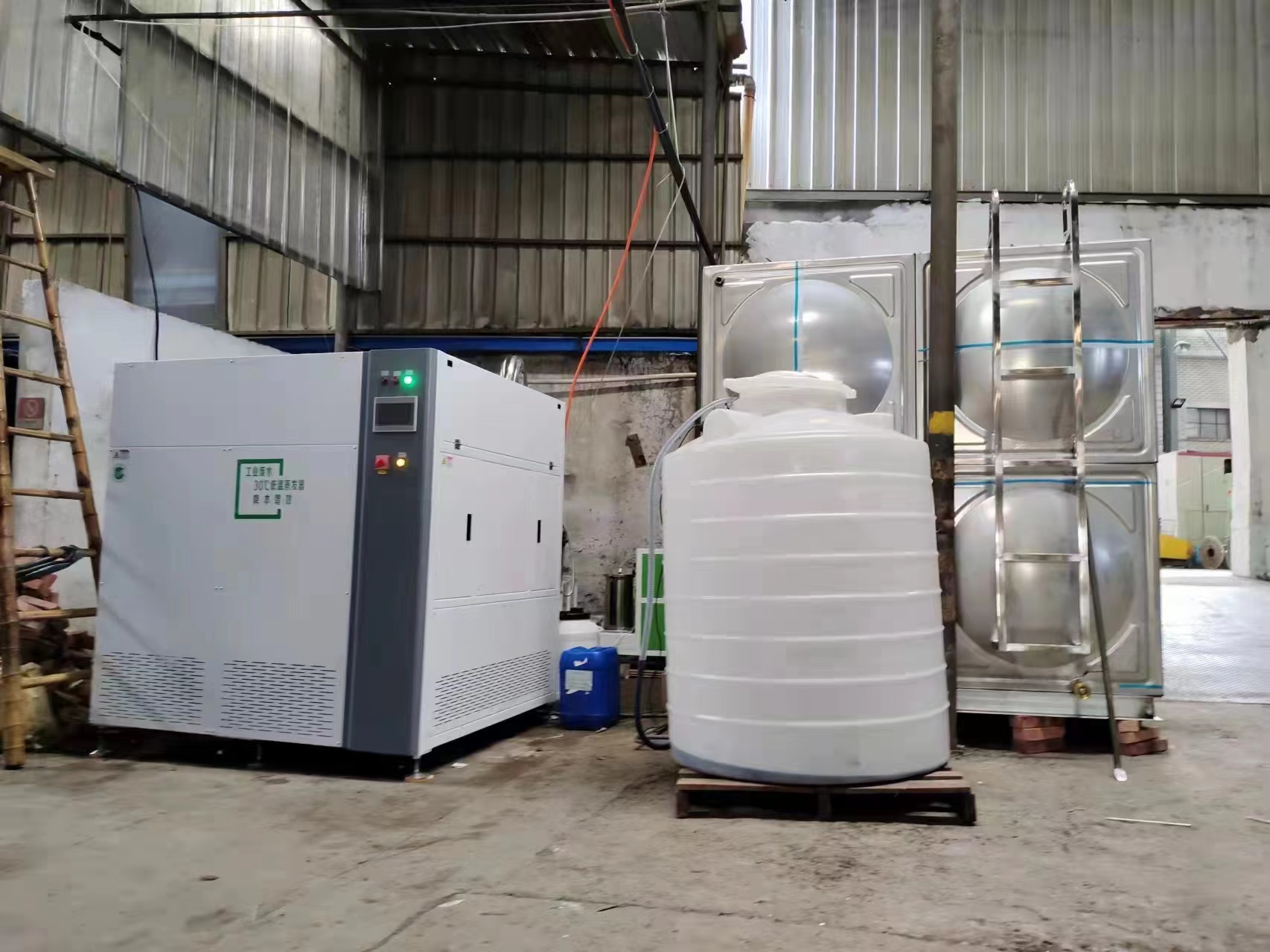 超聲波清洗機(jī)中的脫氣功能是什么原理和作用？ 